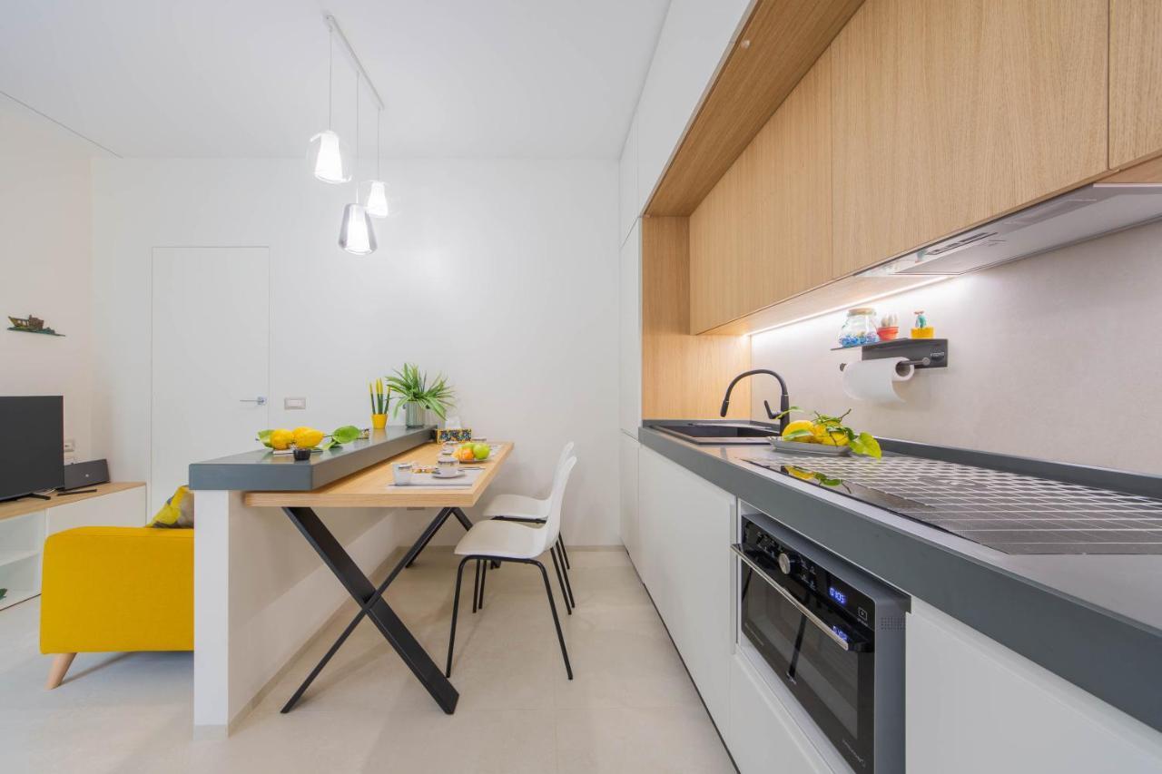 Casa Aura - Amalfi Coast Apartman Maiori Kültér fotó