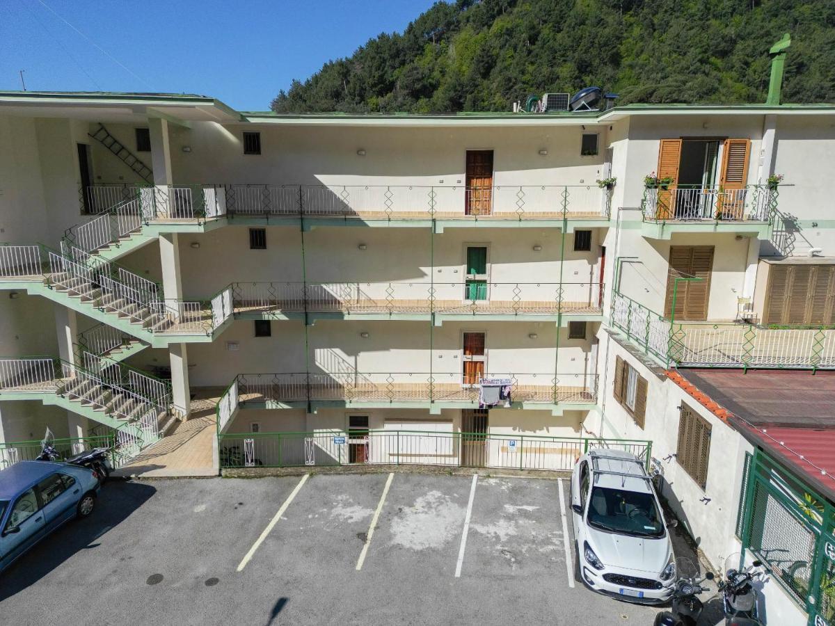Casa Aura - Amalfi Coast Apartman Maiori Kültér fotó