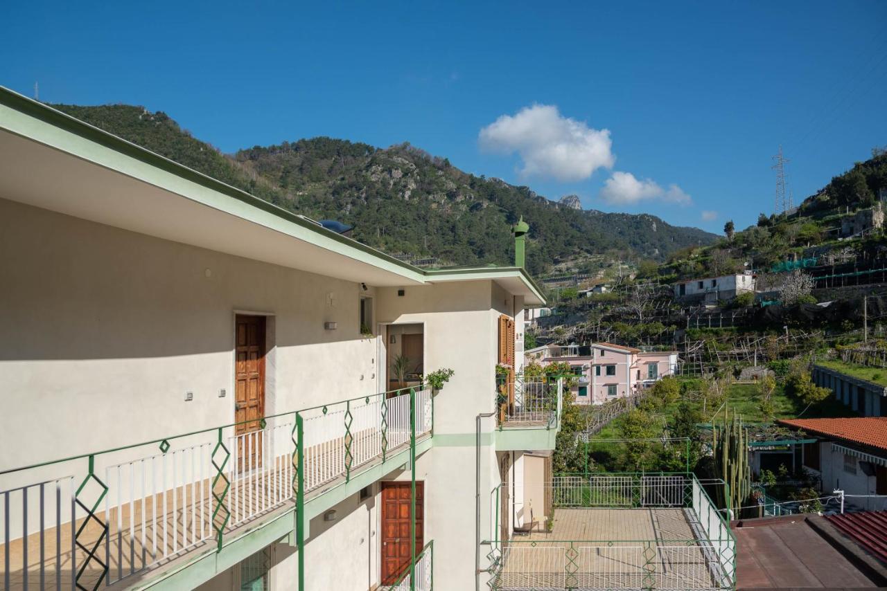 Casa Aura - Amalfi Coast Apartman Maiori Kültér fotó